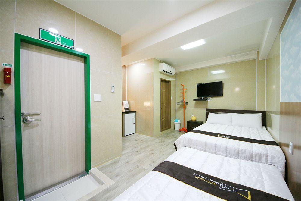 Myeongdong 2 2* Seoul