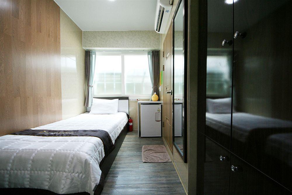 Myeongdong 2 Guest house 2*