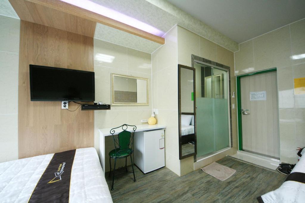 Myeongdong 2 Guest house Seoul