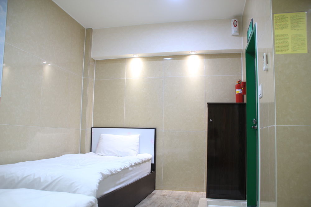 Myeongdong 2 Guest house Seoul