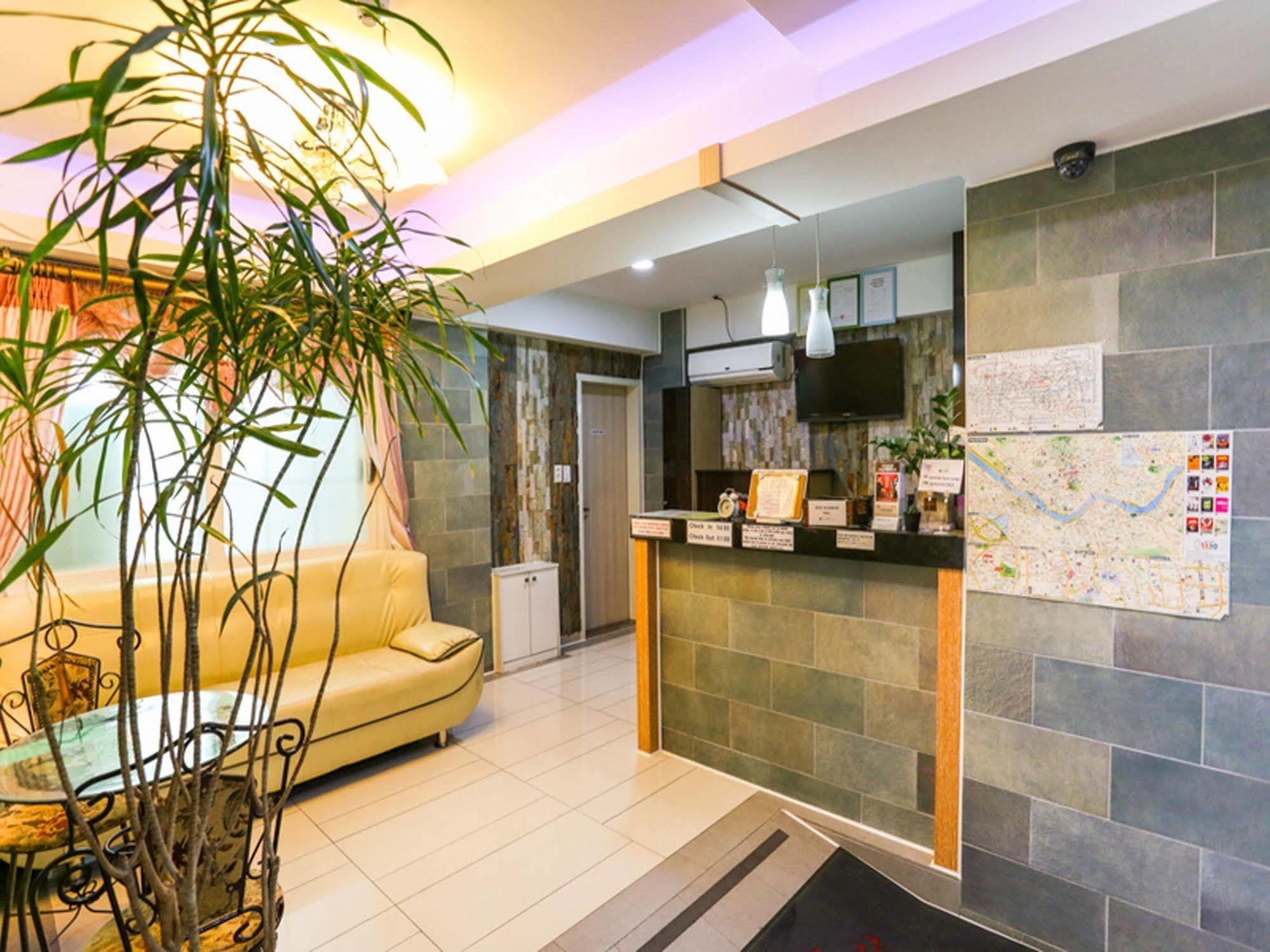 Guest house Myeongdong 2 2*