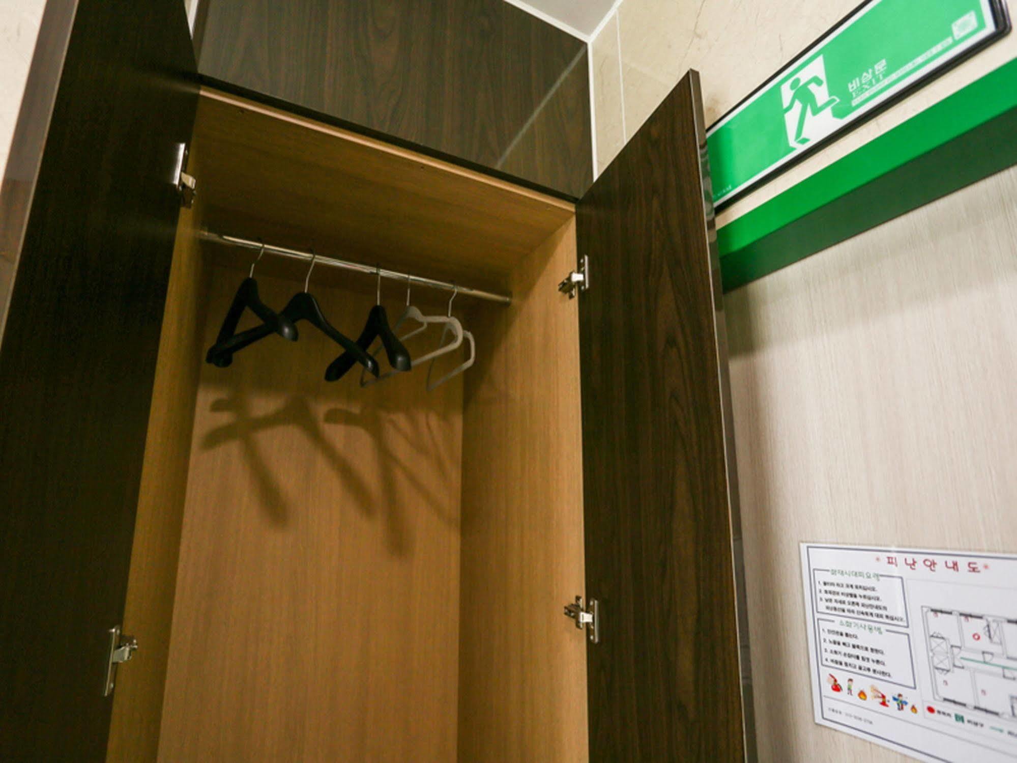 Myeongdong 2 2* Seoul